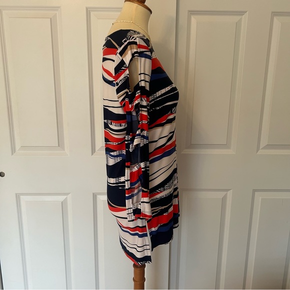 Peck & Peck Cut Out Shoulder Top - Picture 3 of 5